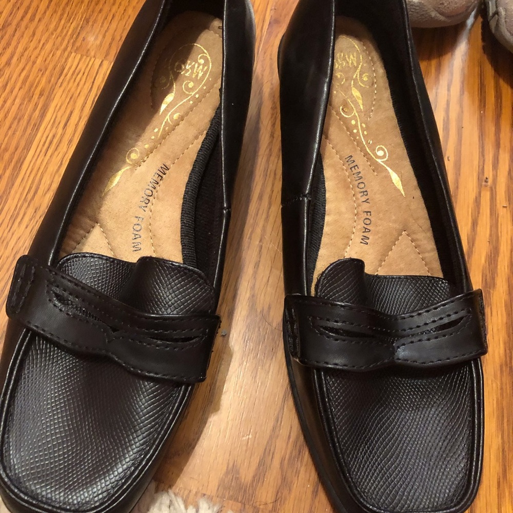 Women's Black Loafers